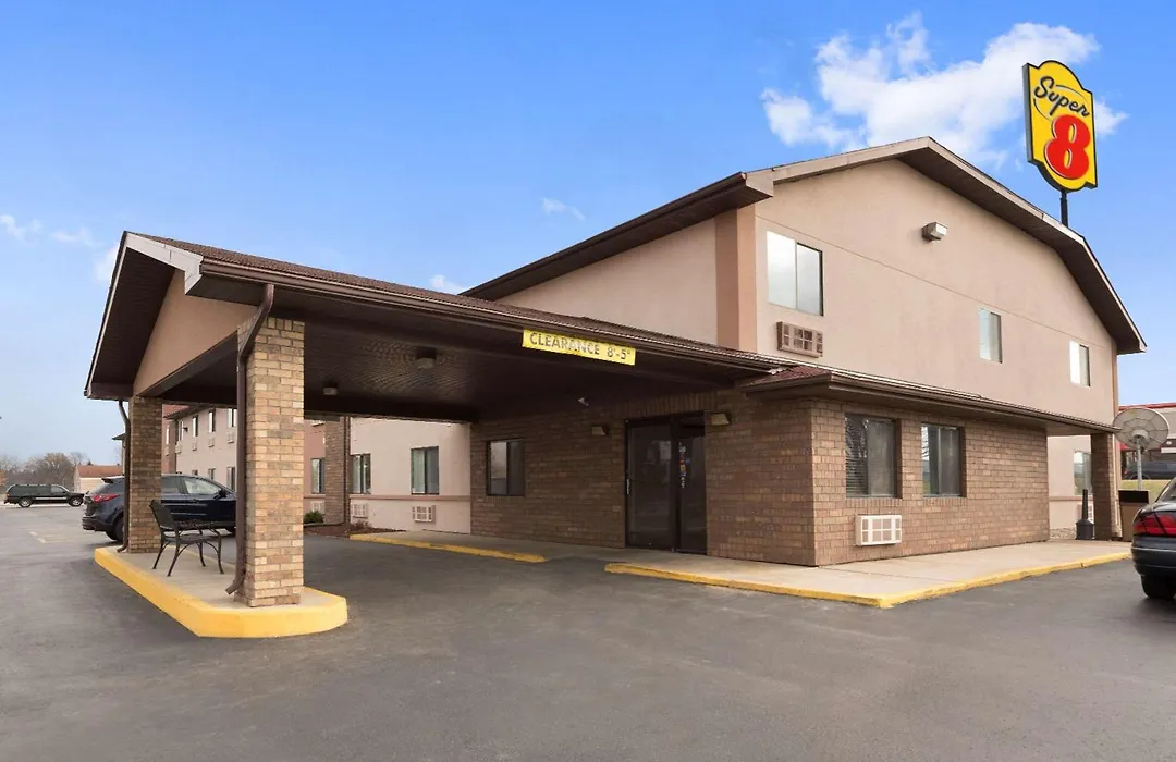 Super 8 By Wyndham Rantoul-1