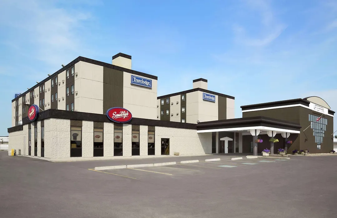 Travelodge By Wyndham Edmonton West-1