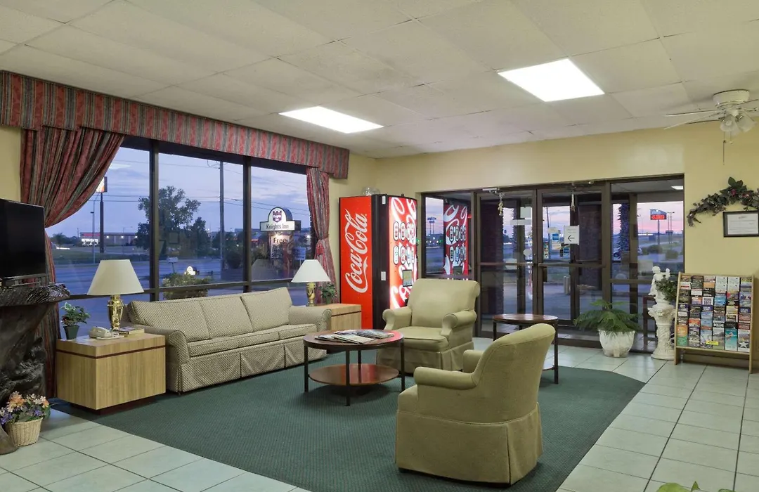Knights Inn Brenham-1
