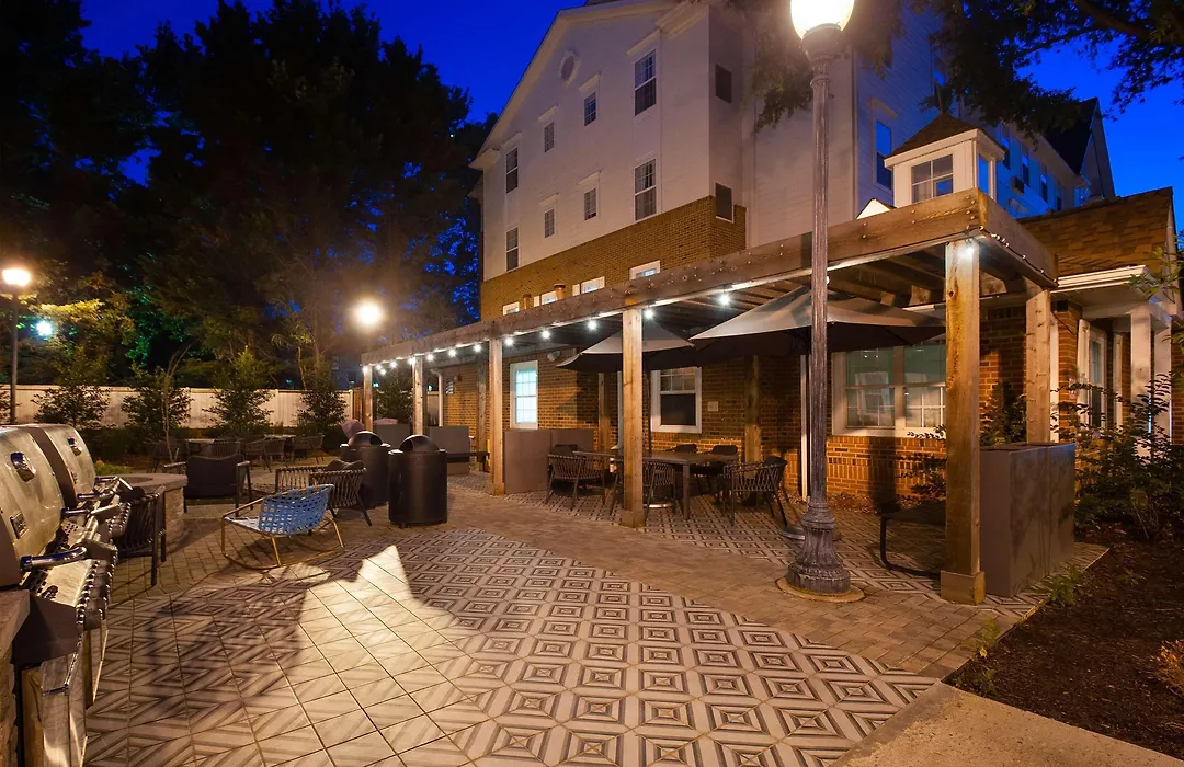 Sonesta Simply Suites Falls Church-1