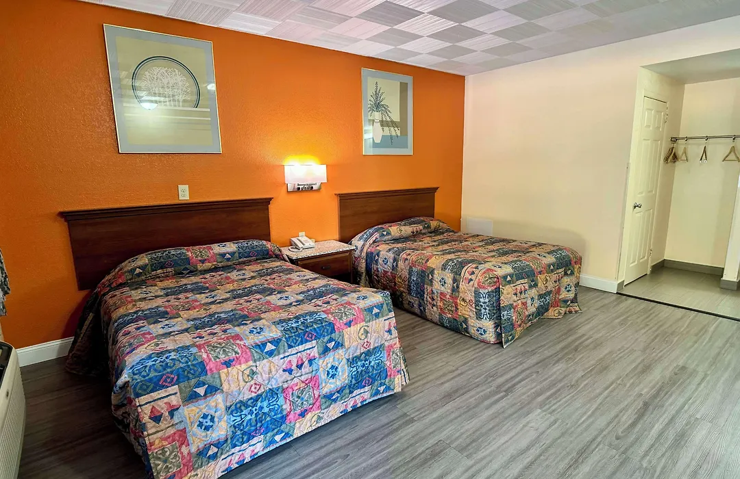 Knights Inn Galax-1