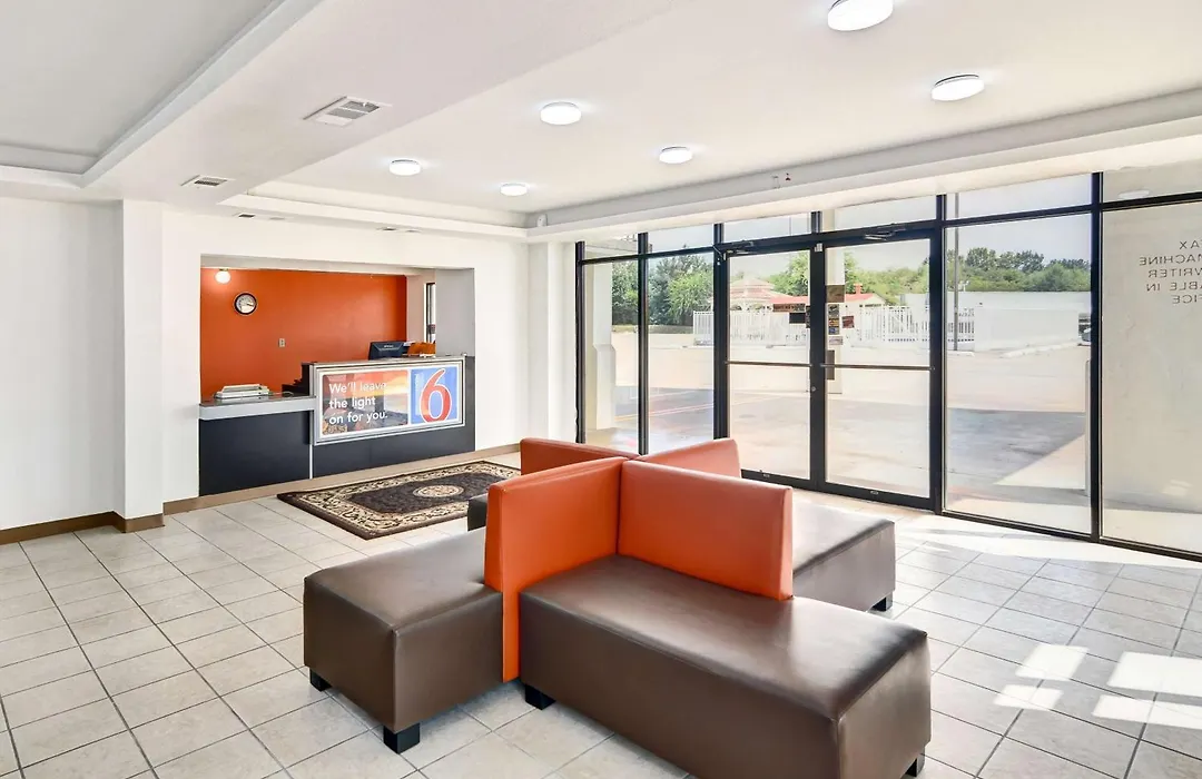 Motel 6-Lindale, Tx-1