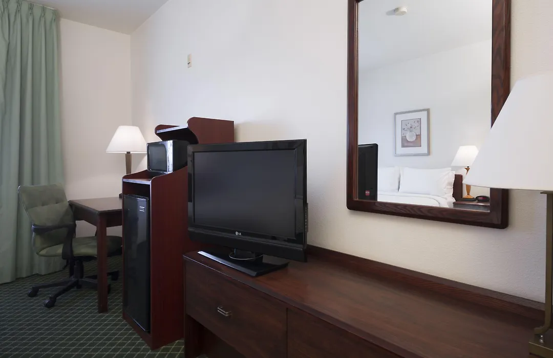 Fairfield Inn By Marriott Tracy-1