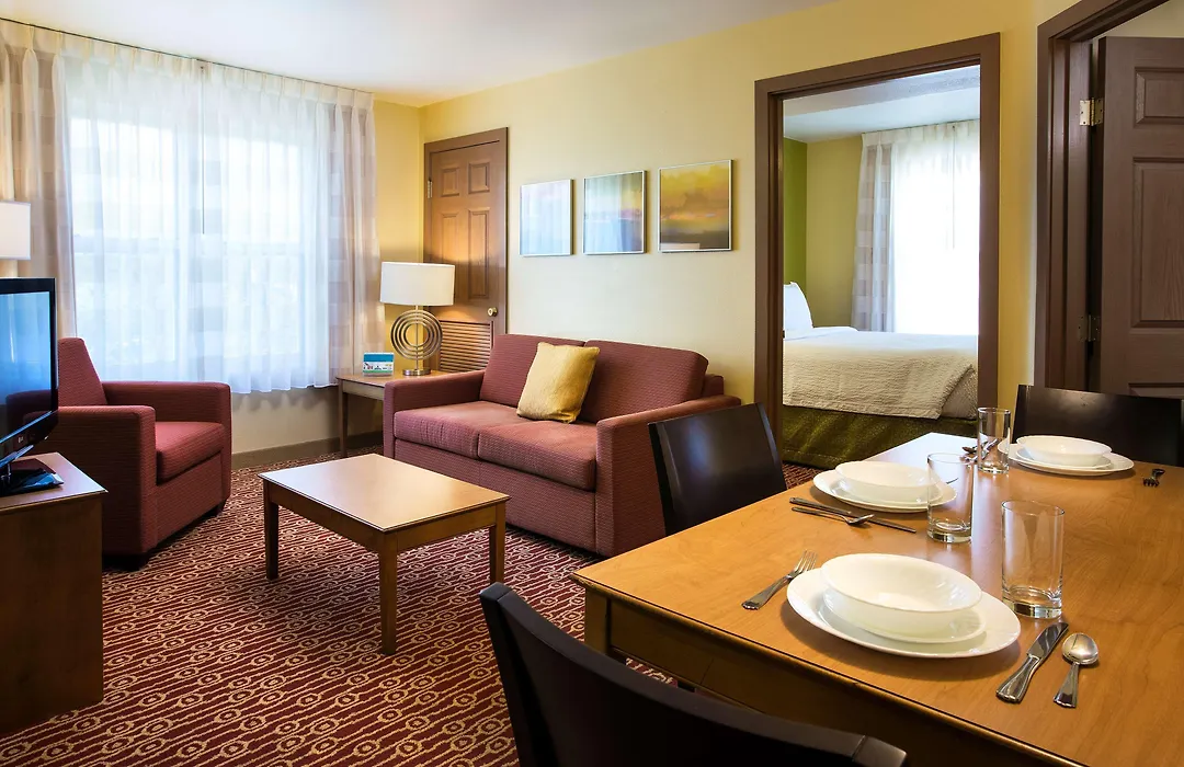 Sonesta Simply Suites Detroit Novi-1