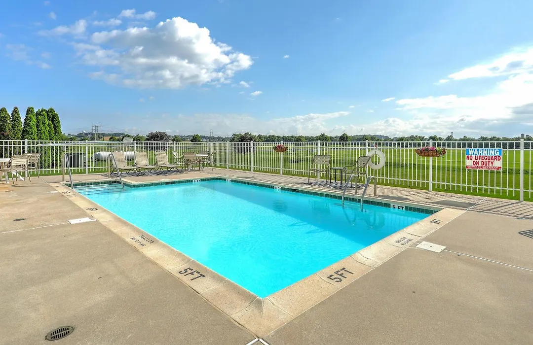 Lancaster Inn & Suites-1
