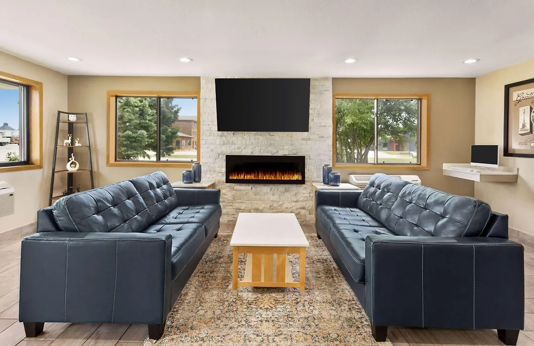 Super 8 By Wyndham Ankeny/Des Moines Area-1