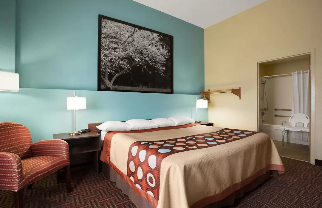 Super 8 By Wyndham Marion-1