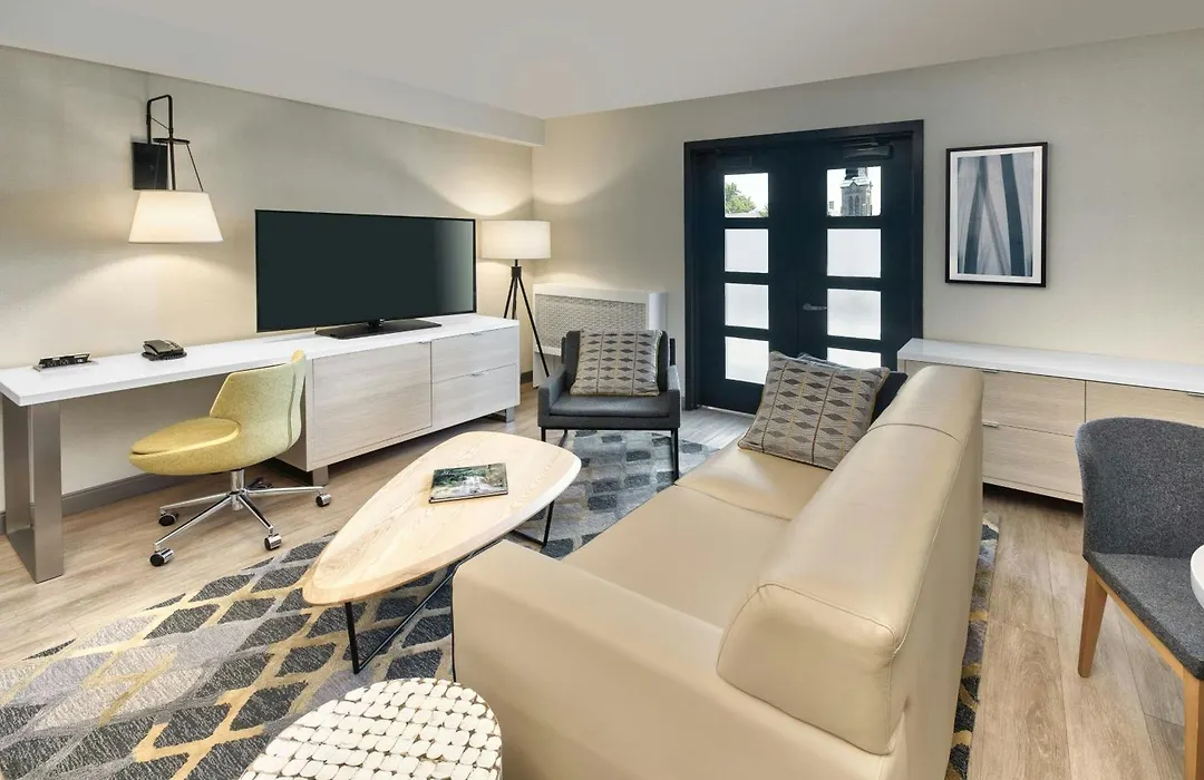 The Insignia Hotel, Sarnia, A Tribute Portfolio Hotel-1