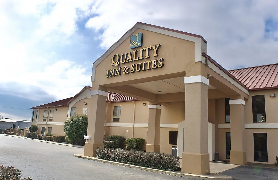 Quality Inn & Suites Pine Bluff-1