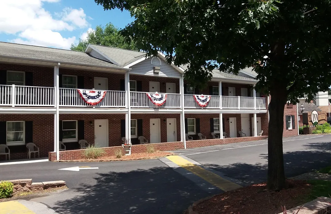 Inn At Cemetery Hill-1