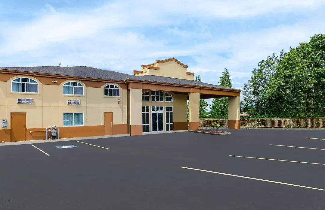 Red Lion Inn & Suites Des Moines-1