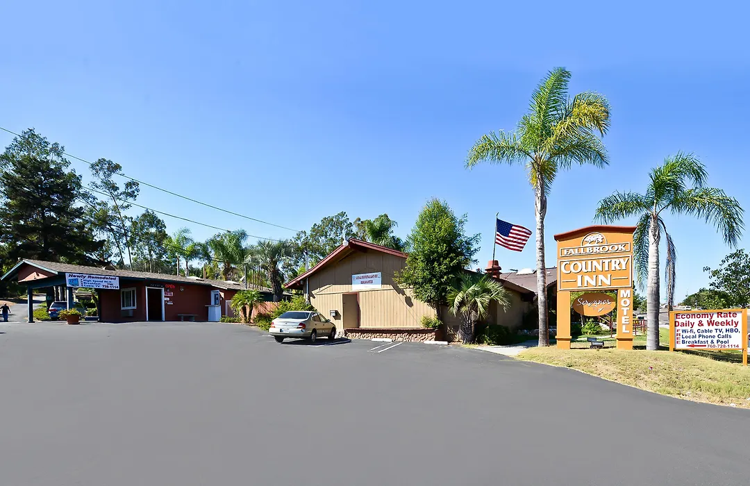 Fallbrook Country Inn-1