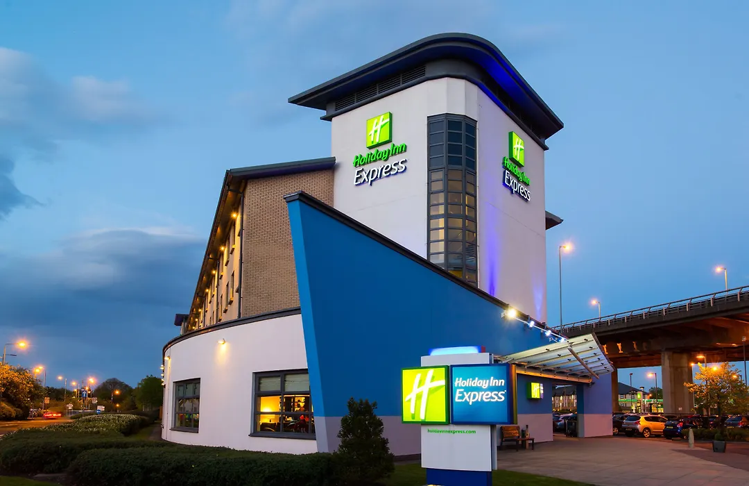 Holiday Inn Express Glasgow Airport By Ihg-1