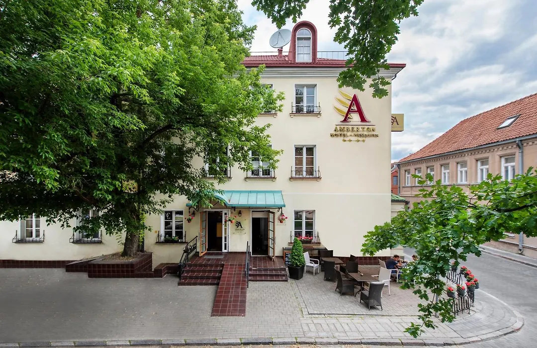Amberton Cozy Hotel Kaunas-1