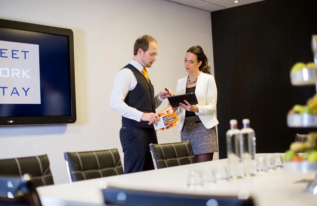 Postillion Hotel Dordrecht-1