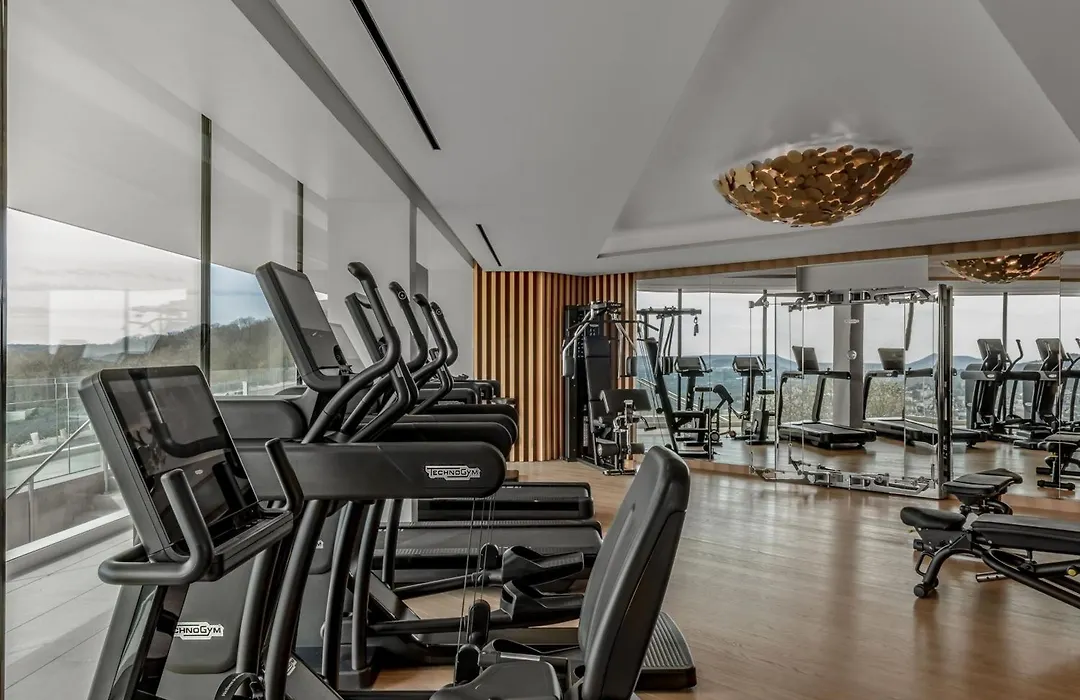 Royal Champagne Hotel&Spa-1