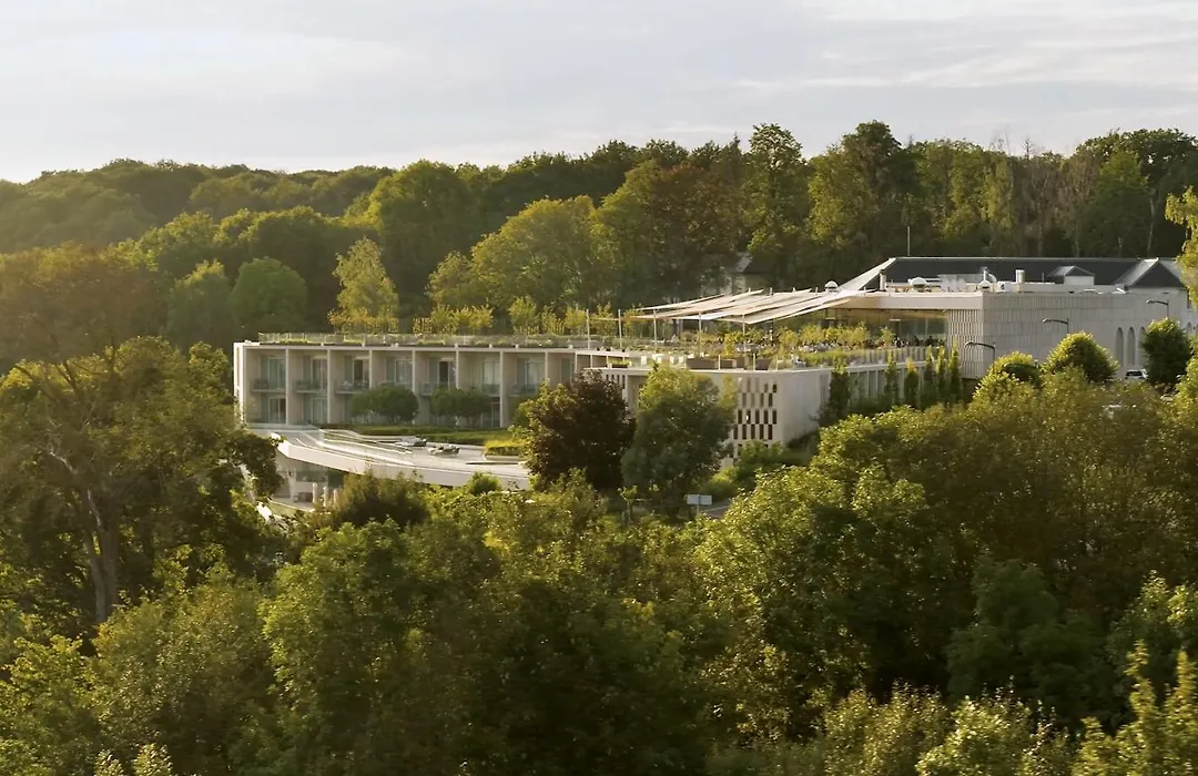 Royal Champagne Hotel & Spa-1