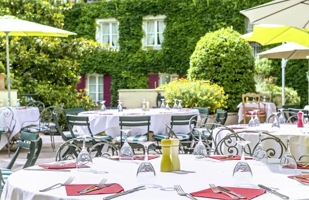Le Manoir De Gressy-1