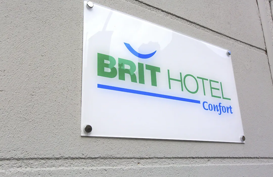 Brit Hotel Calais-1