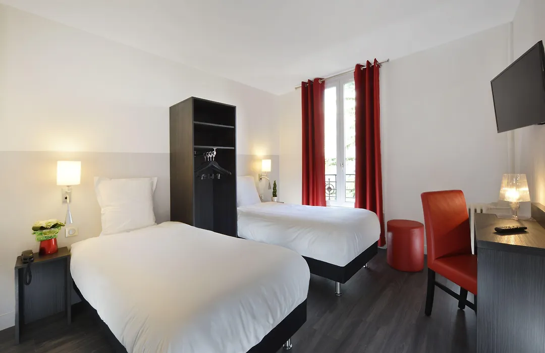 Hotel Douglas-1