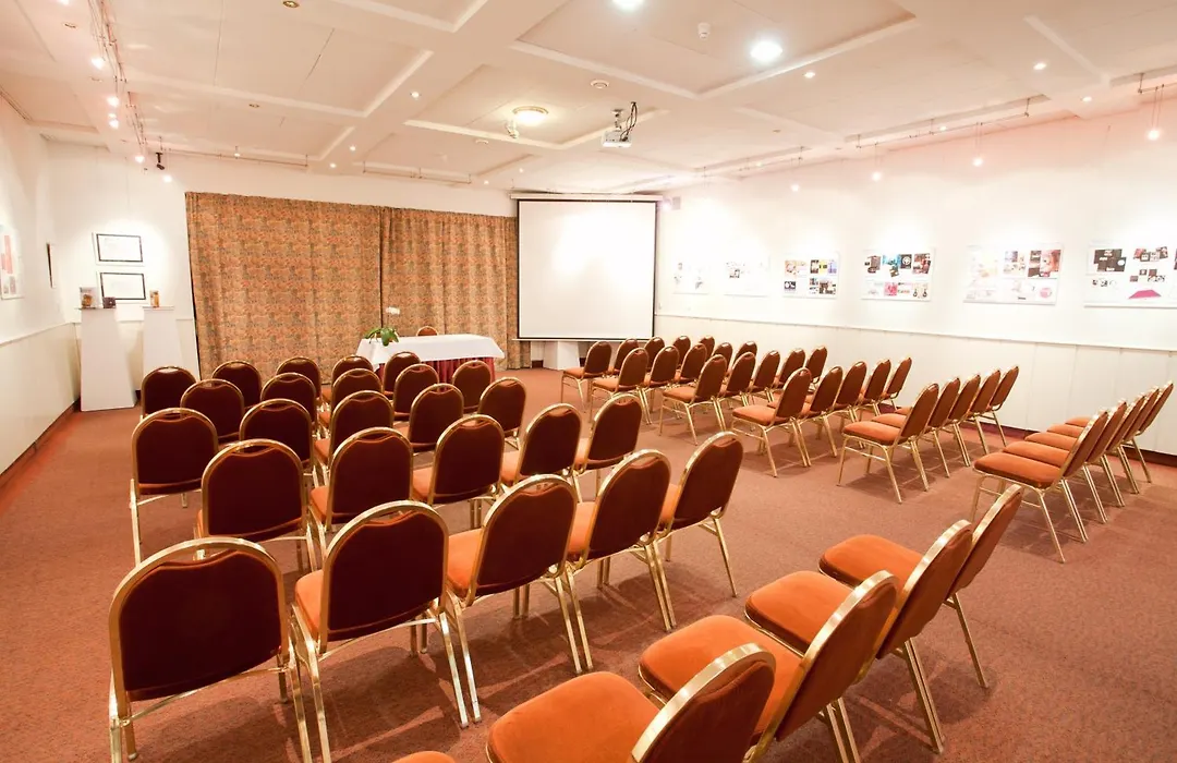 Pannonia Hotel-1