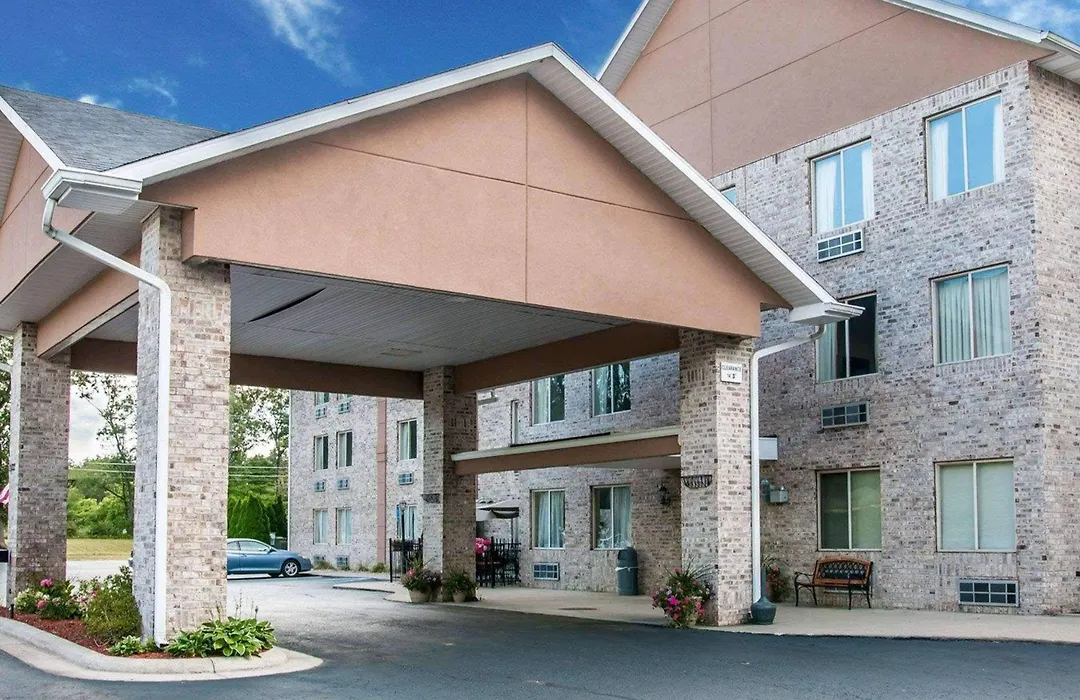 Comfort Inn Whitehall Near Michigan'S Adventure-1