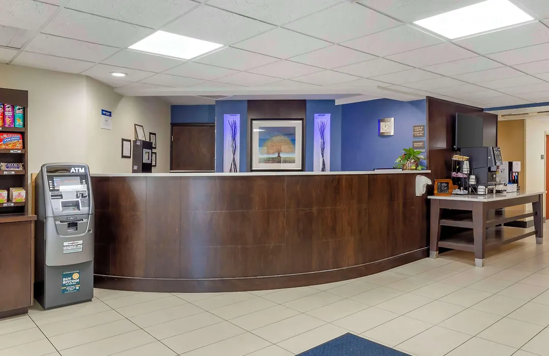 Best Western Plus Berkshire Hills Inn & Suites-1