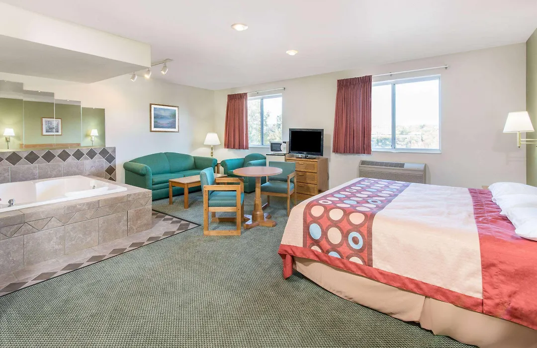 Super 8 By Wyndham West Middlesex/Sharon Area-1