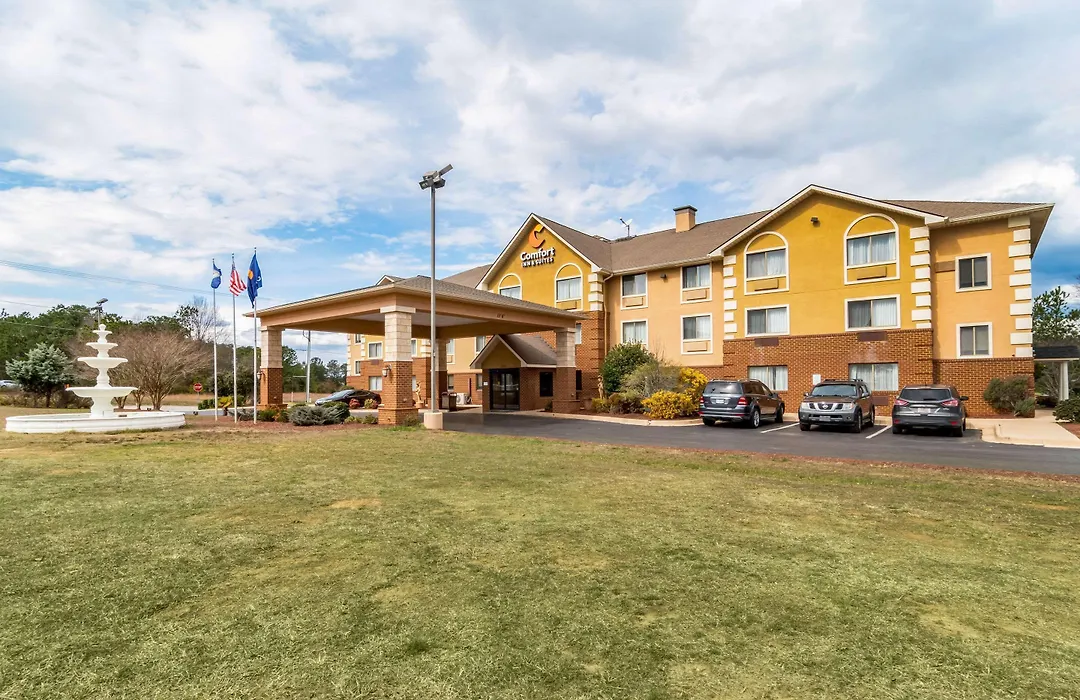 Comfort Inn & Suites South Hill I-85-1