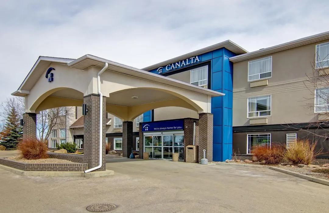 Canalta Hotel Brooks-1
