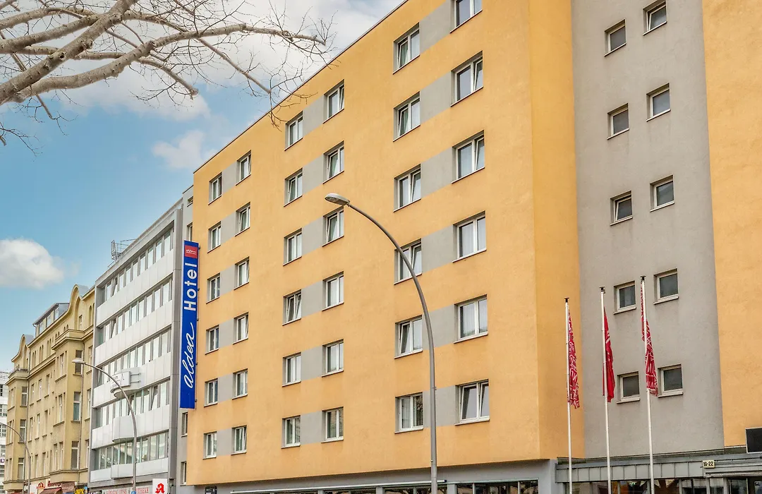 Novum Hotel Aldea Berlin Centrum-1