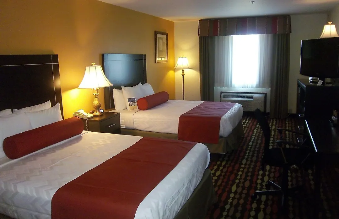 Best Western Greentree Inn & Suites-1