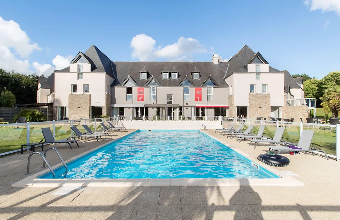 Les Ormes Domaine Et Resort-1