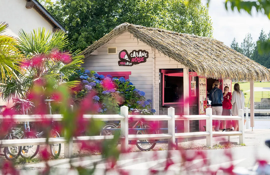 Les Ormes Domaine Et Resort-1