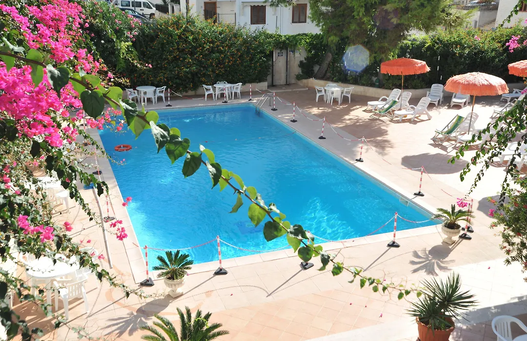 Hotel Degli Aranci-1