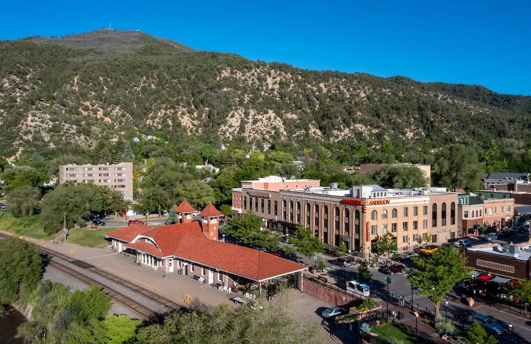Hotel Maxwell Anderson-1