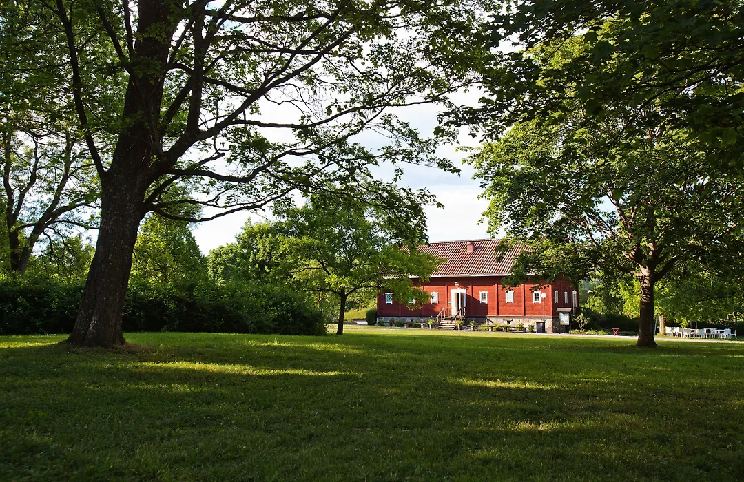 Hesselby Slott-1