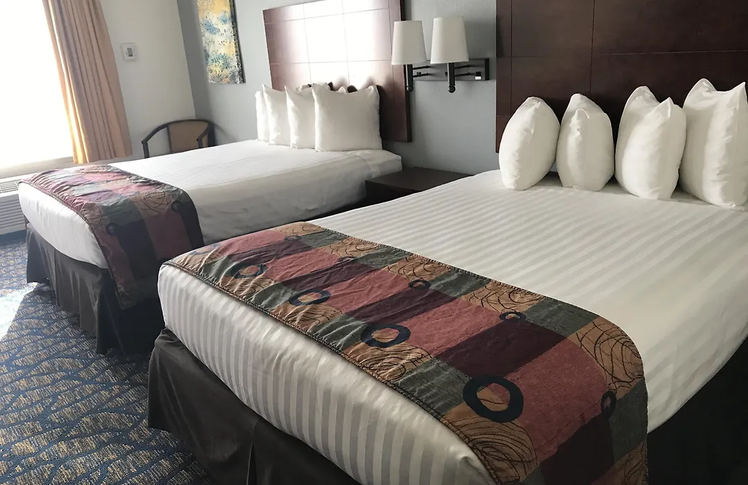 Best Western Plus Villa Del Lago Inn-1