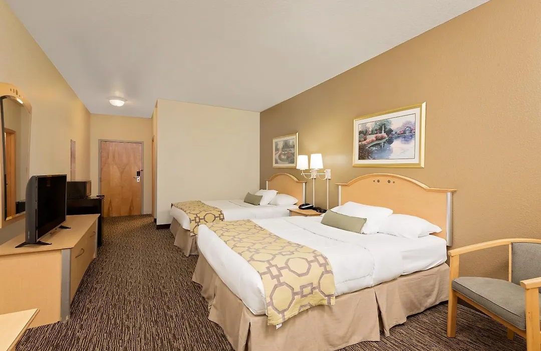 Baymont By Wyndham Lawrenceburg-1