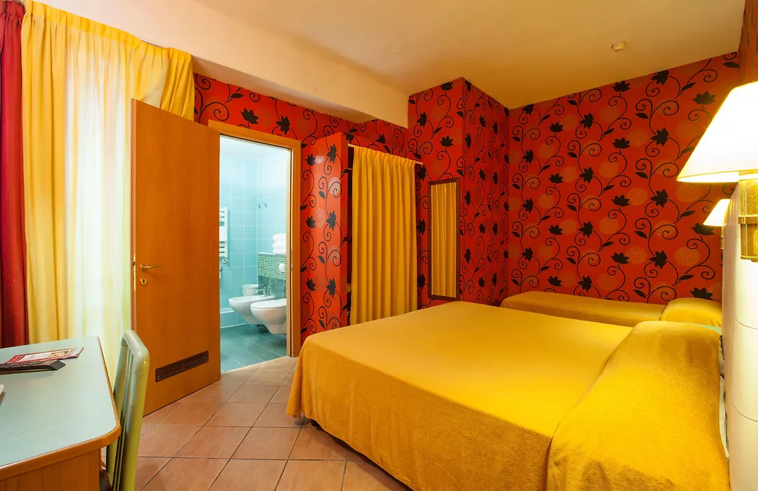 Hotel Il Guercino-1