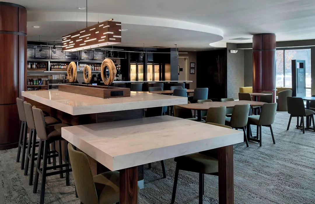 Courtyard By Marriott Lebanon-1