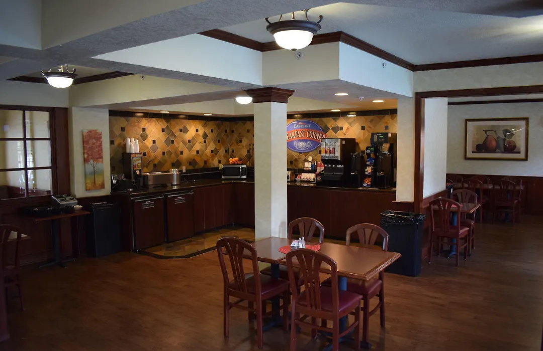 Baymont By Wyndham Yakima Riverfront-1
