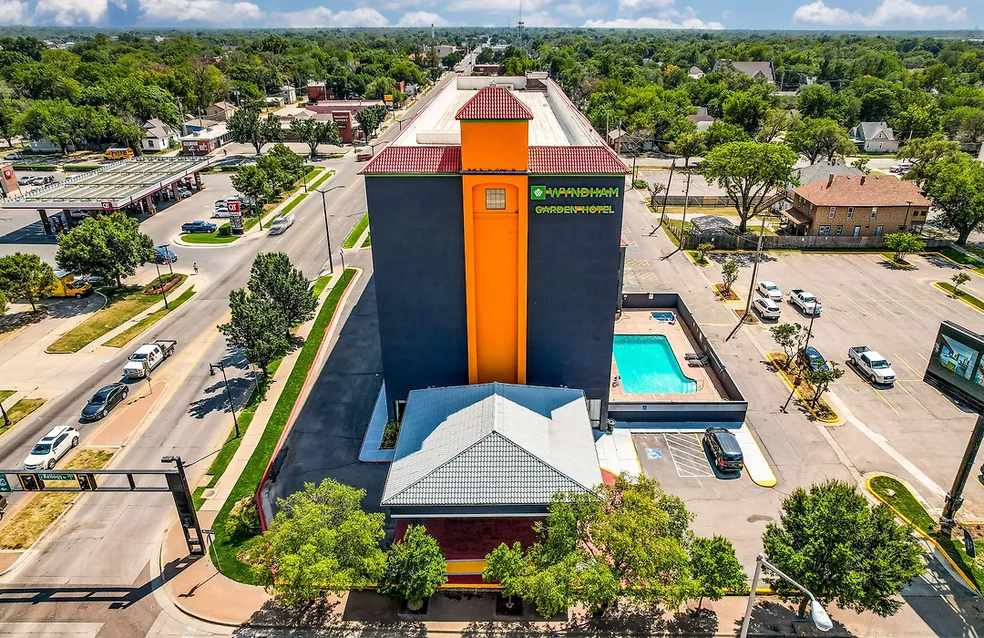 Wyndham Garden Wichita Downtown-1