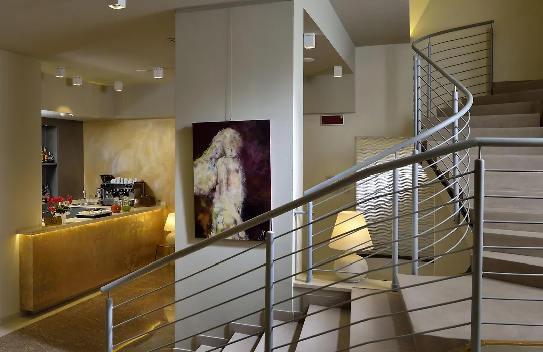 Hotel Carlton-1