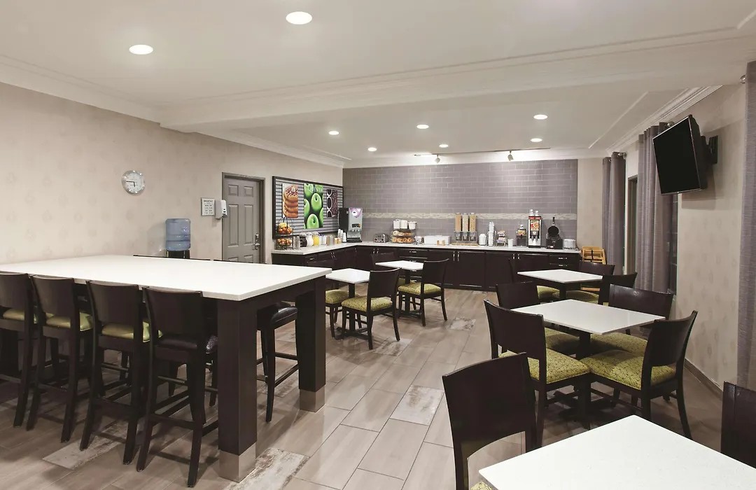 La Quinta By Wyndham Los Banos-1