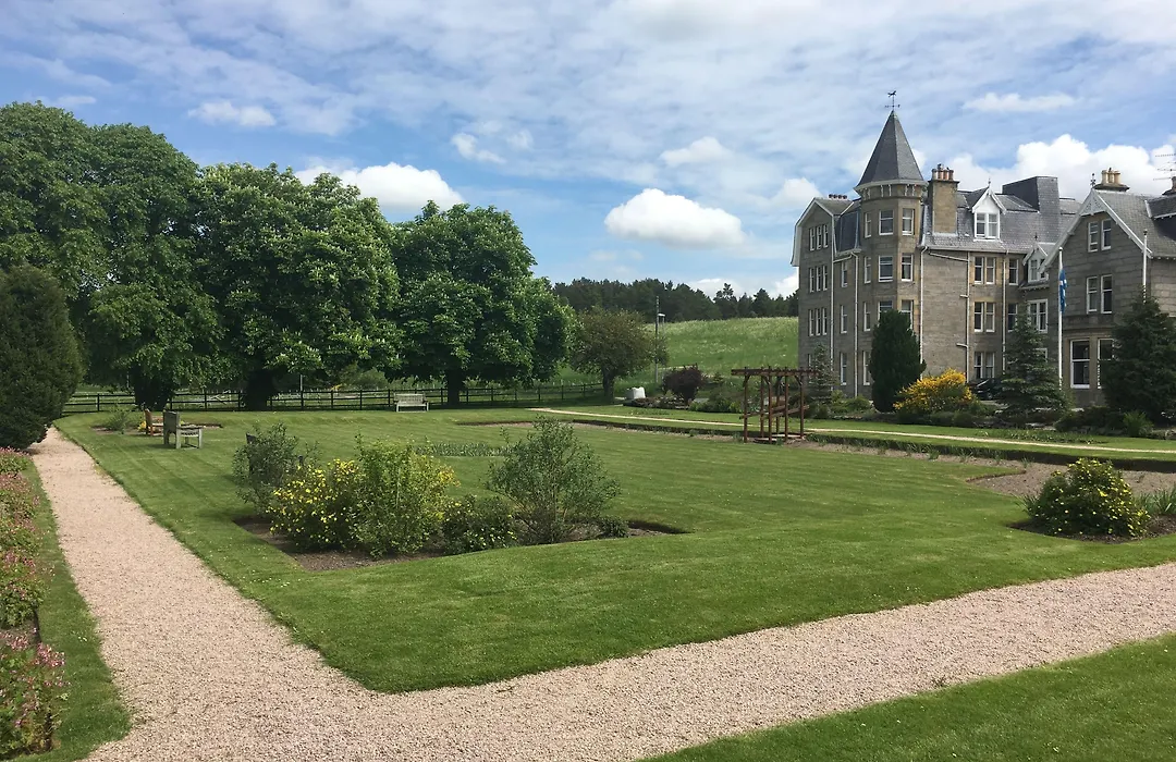 Nethybridge Hotel-1