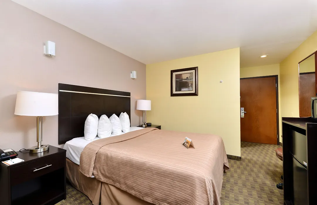 Quality Inn & Suites Elko-1