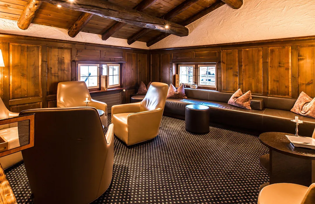 Maiensaesshotel Guarda Val-1
