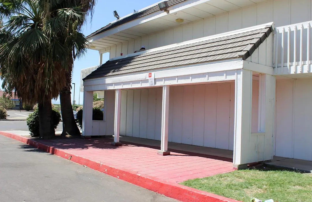 Motel 6-Coalinga, Ca - East-1
