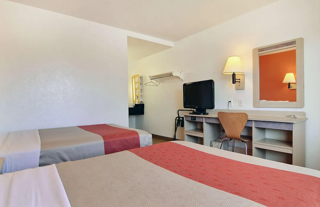 Motel 6-San Angelo, Tx-1